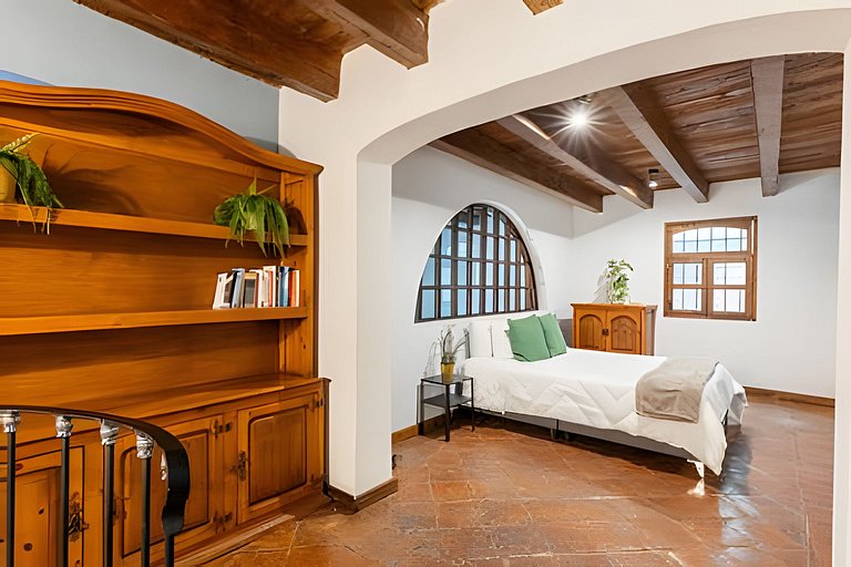 Blue House | Historic Center | 3 bedrooms + Parking