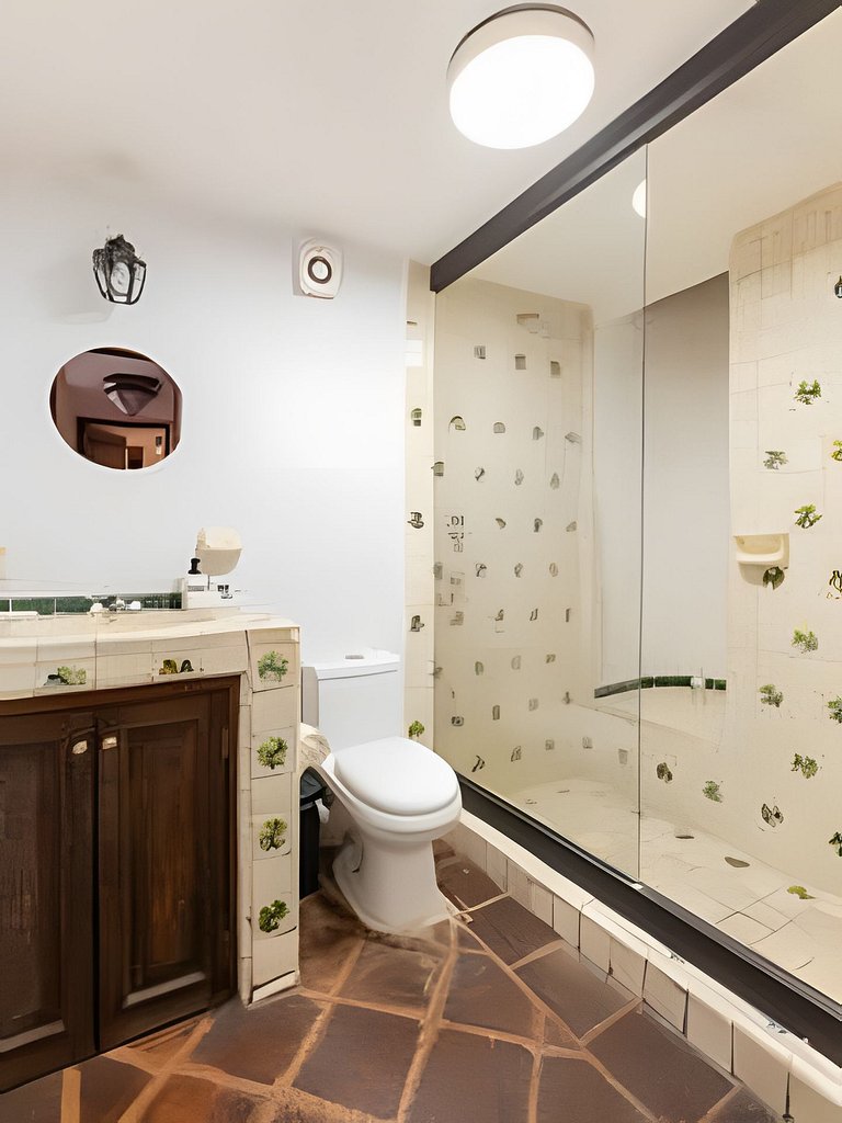 House in the Heart of the Historic Center | 907 + Parking