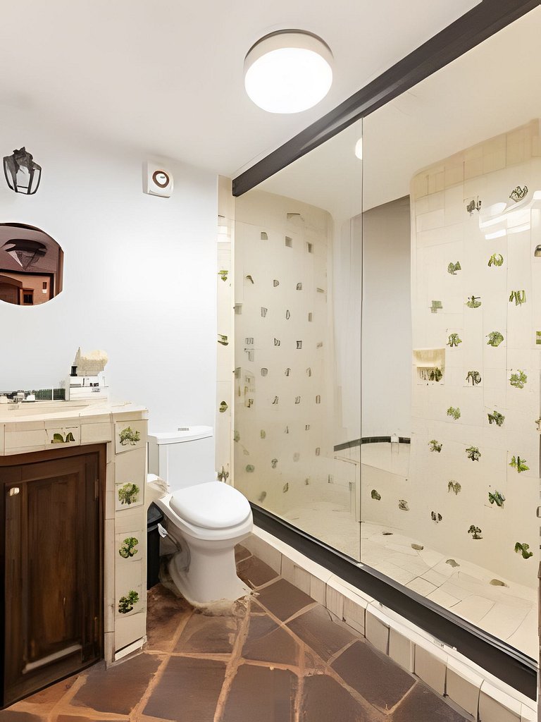 House in the Heart of the Historic Center | 907 + Parking