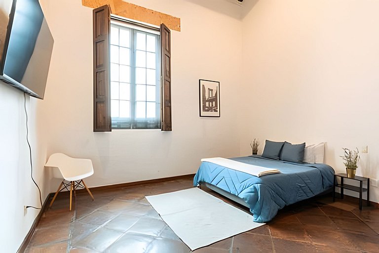 Blue House | Historic Center | 3 bedrooms + Parking