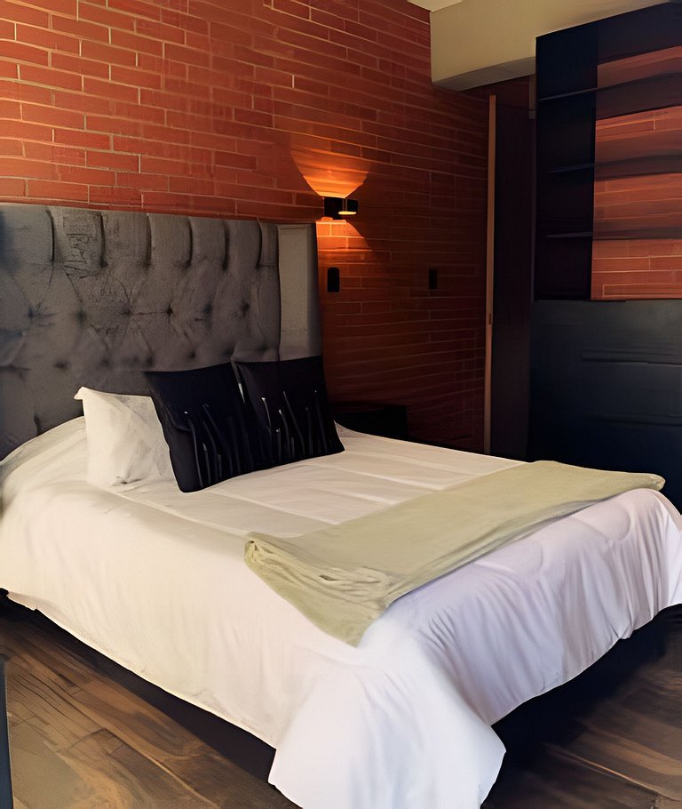 ACASO 203 | Style, Location & Comfort All in One