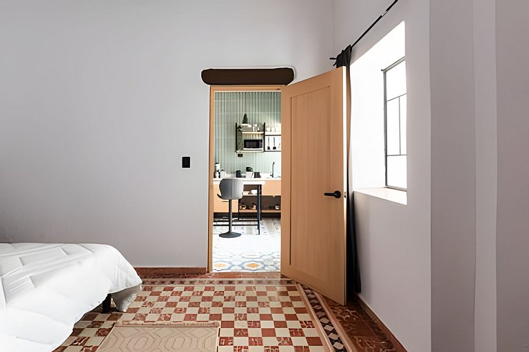 Casona 212 | Elegancia, Conexión y Estacionamiento