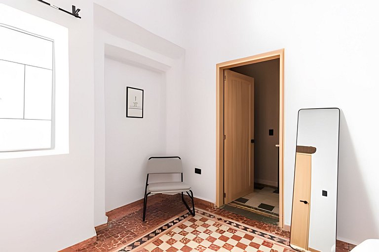 Casona 212 | Elegancia, Conexión y Estacionamiento
