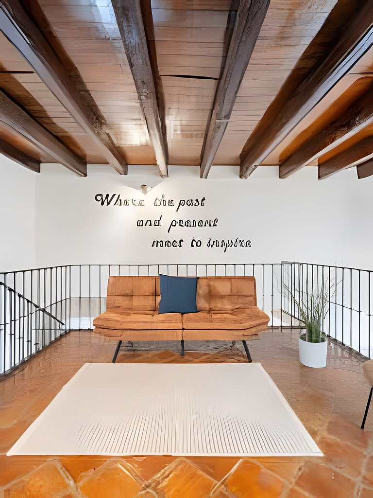 Spacious House in the Heart of the City Center | 4 Bedrooms