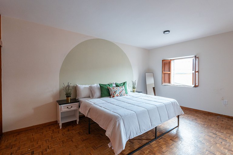 Beautiful House in Historic Center | 5 bedrooms + Parking