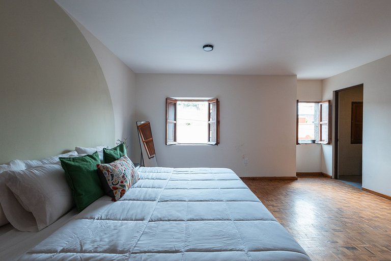 Beautiful House in Historic Center | 5 bedrooms + Parking