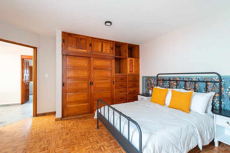 Beautiful House in Historic Center | 5 bedrooms + Parking
