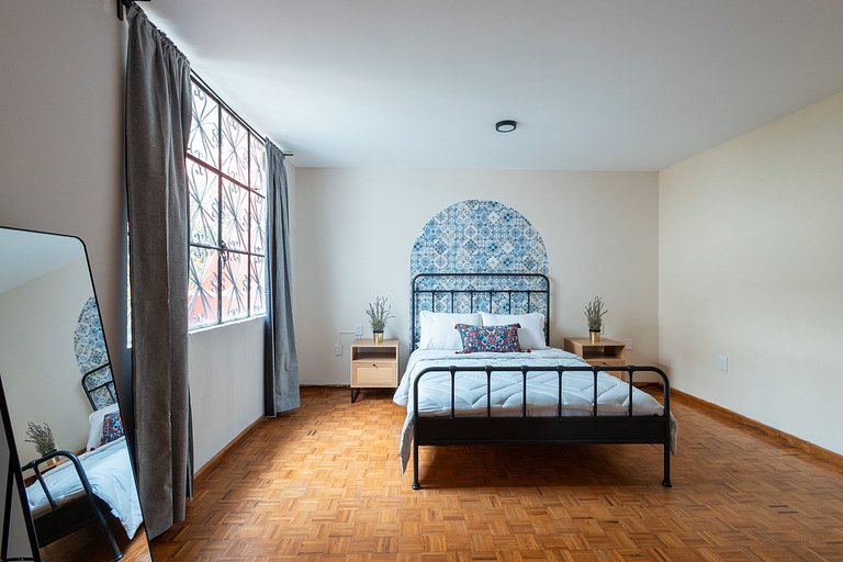 Hermosa Casa en Centro Histórico | 5 hab + Est