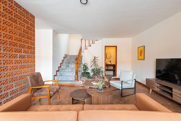 Beautiful House in Historic Center | 5 bedrooms + Parking