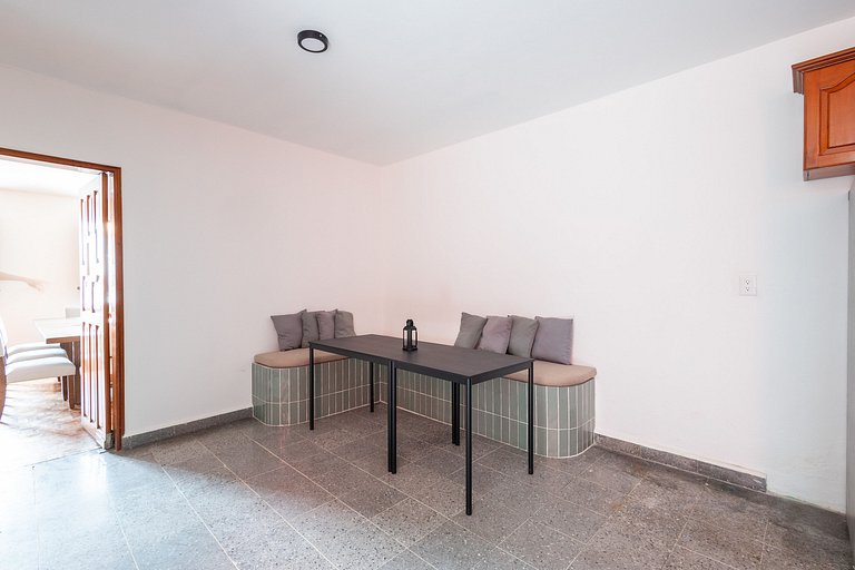 Hermosa Casa en Centro Histórico | 5 hab + Est