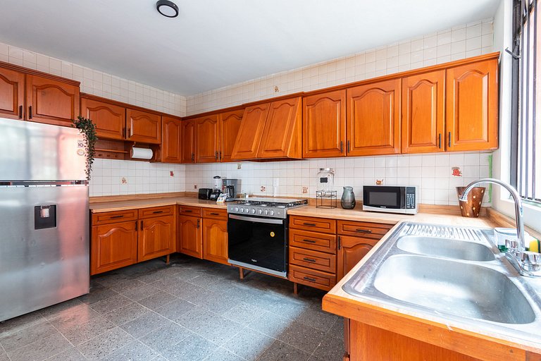 Beautiful House in Historic Center | 5 bedrooms + Parking