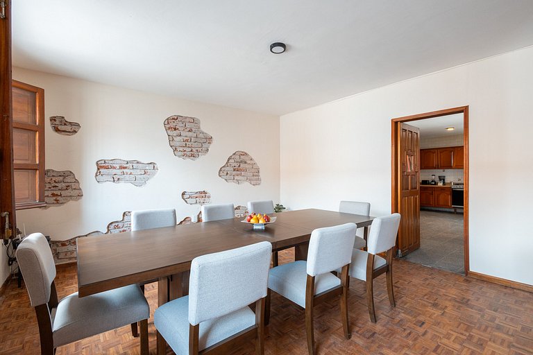 Hermosa Casa en Centro Histórico | 5 hab + Est
