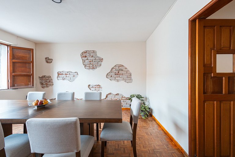 Beautiful House in Historic Center | 5 bedrooms + Parking
