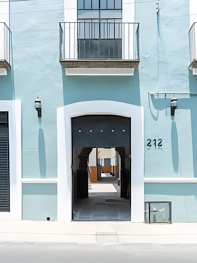 Casona 212|Apt in Prime Downtown Location+ Parking