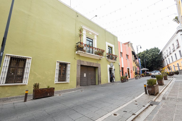 Depto. junto al Callejón de los Sapos: Confort+Est