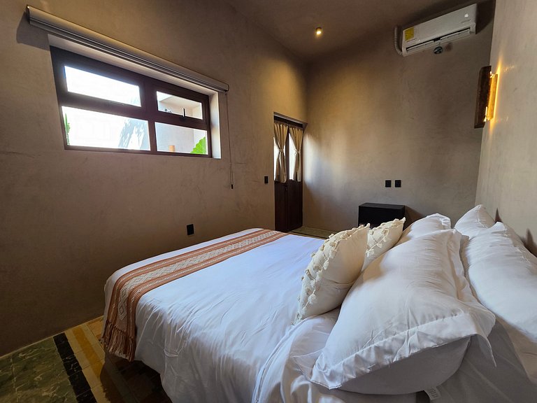 El Hornito Room | Washing + Drying + Parking