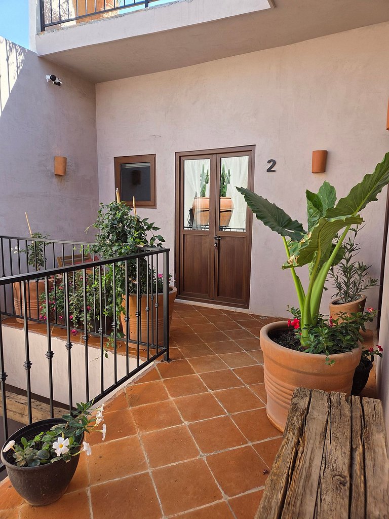 El Jarrón Room | Terrace + parking