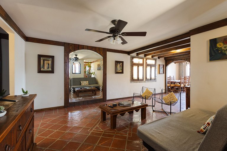 Casona Azul | Terraza + Grupos + Lavadora