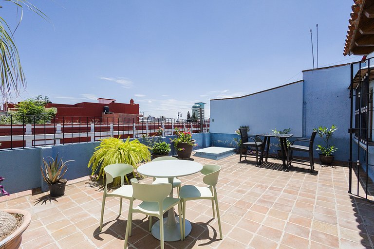 Casona Azul | Terraza + Grupos + Lavadora