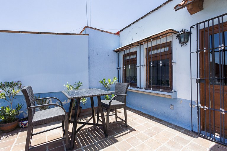 Casona Azul | Terraza + Grupos + Lavadora