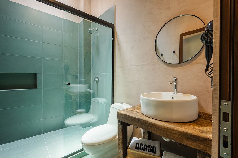 Boutique Loft Nova | Rooftop, Laundry, and Air Conditioning.