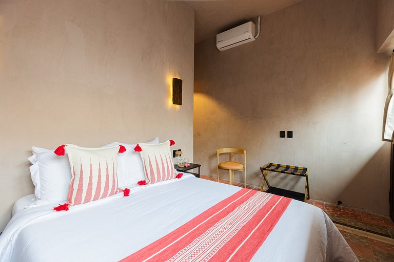 Boutique Loft Nova | Rooftop, Laundry, and Air Conditioning.