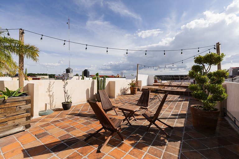 Casona 212 | Elegancia, Conexión y Estacionamiento